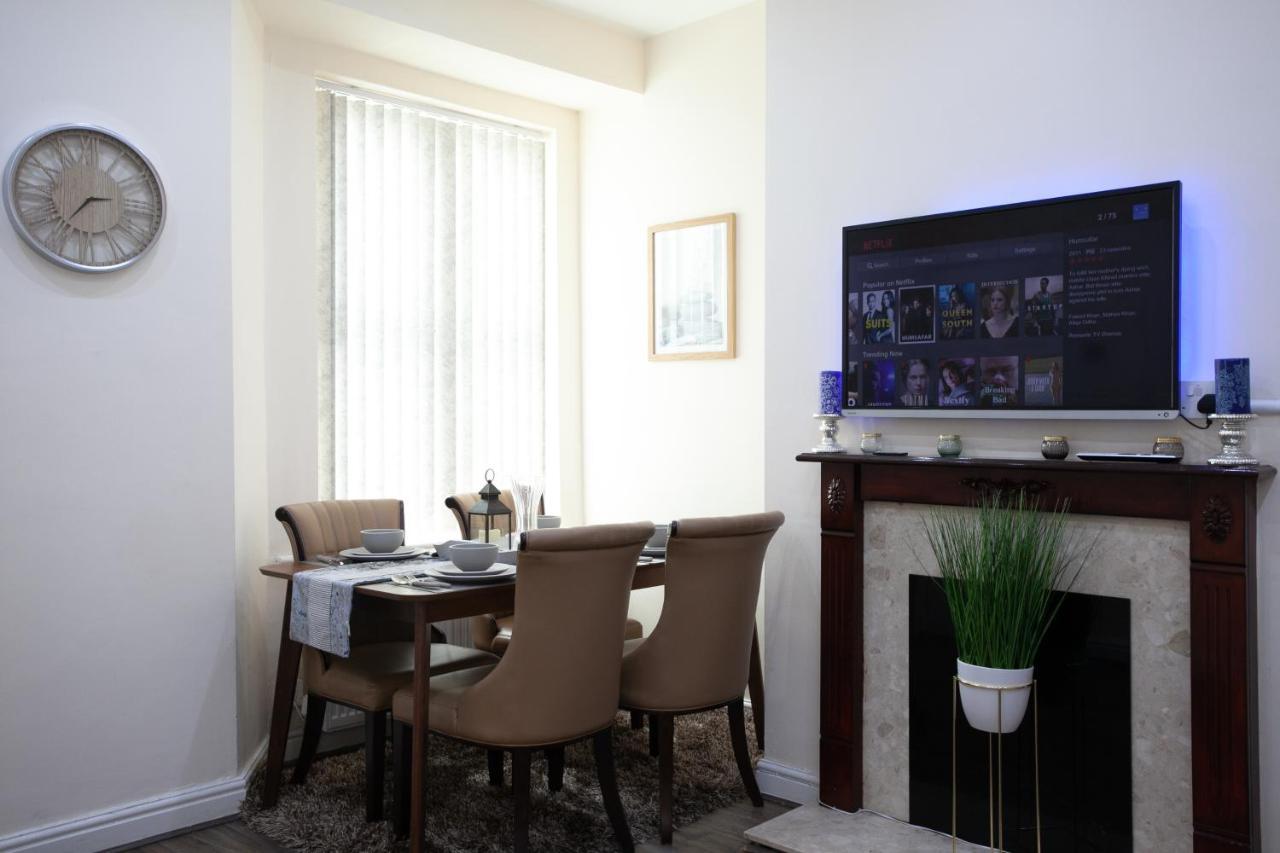 6 Bedroom House 10Min Drive From City Centre Mánchester Exterior foto